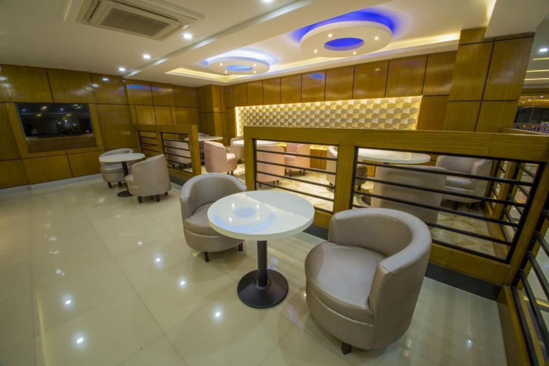 Hotel Mira Garden Σιλέτ Εξωτερικό φωτογραφία