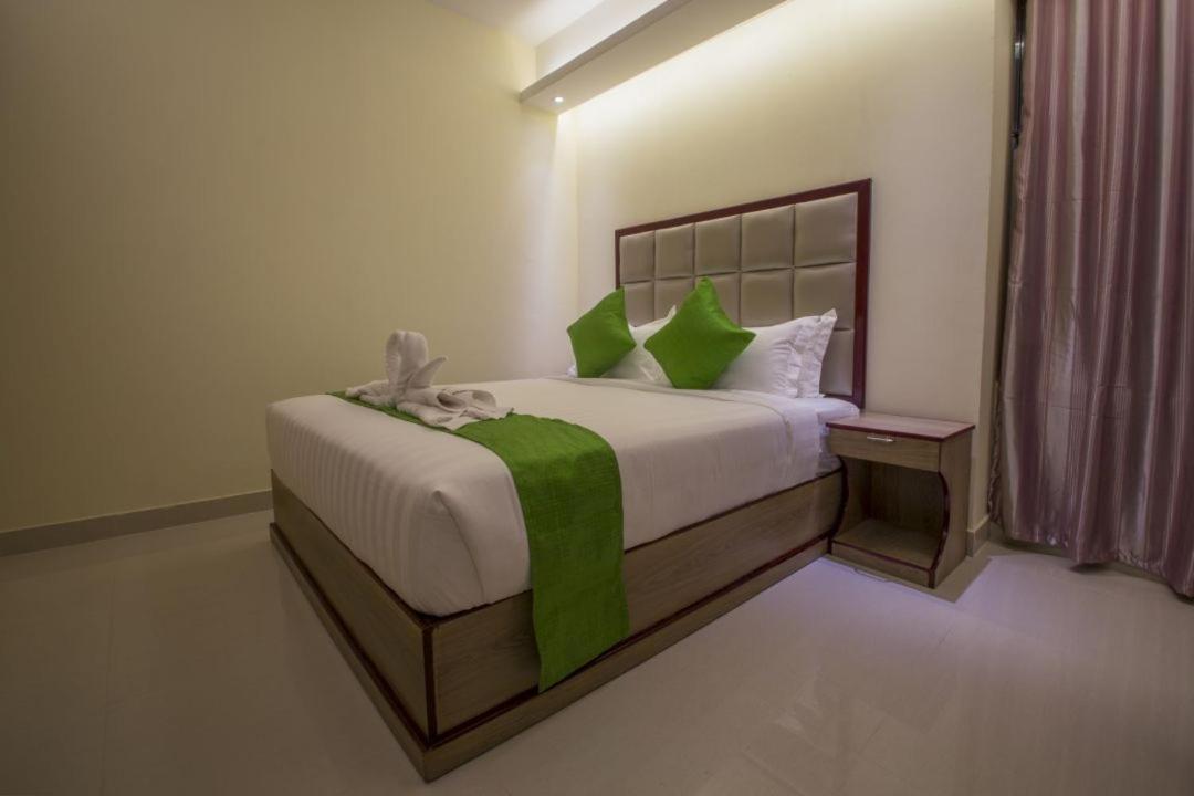 Hotel Mira Garden Σιλέτ Εξωτερικό φωτογραφία